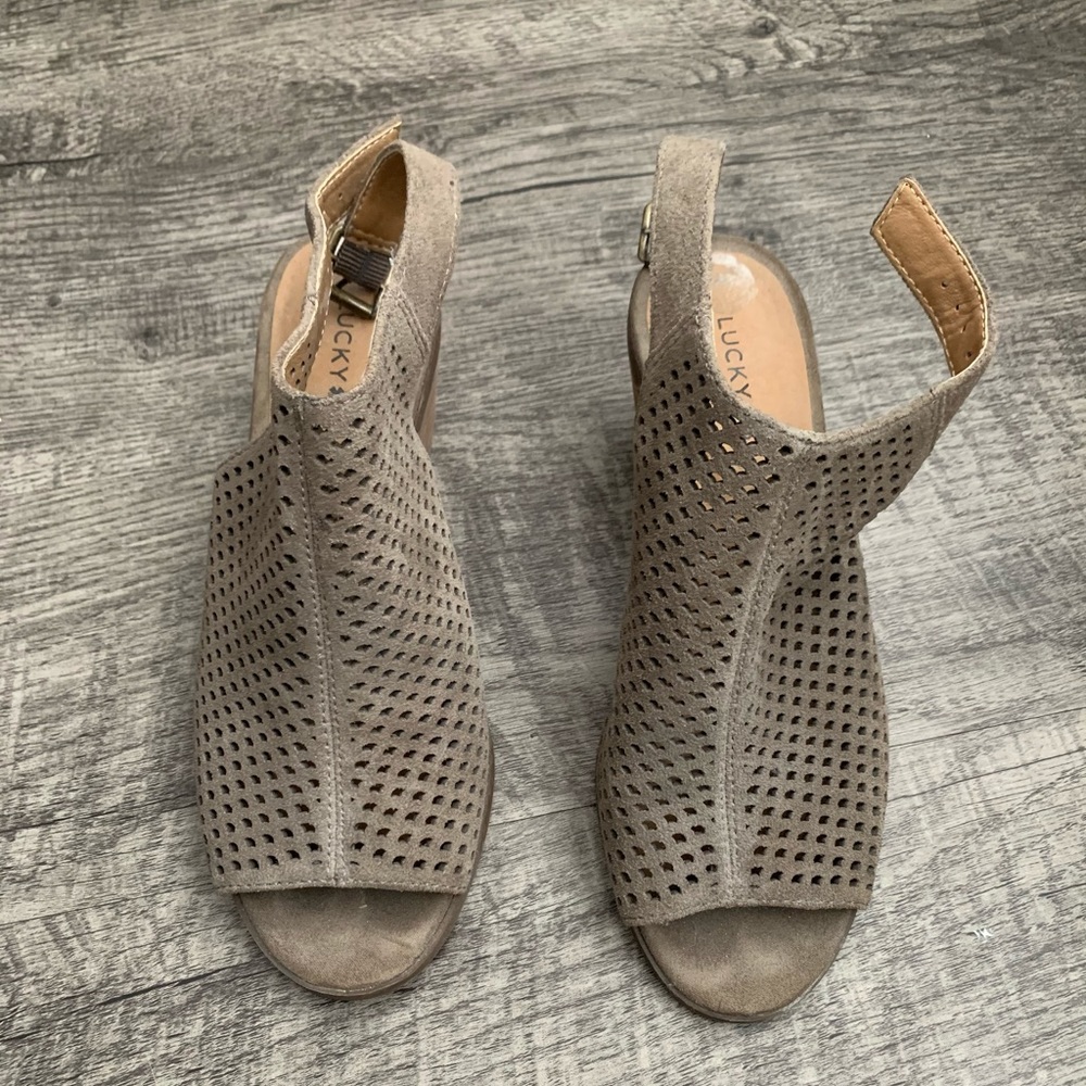 Lucky Brand Peel Toe Sandals